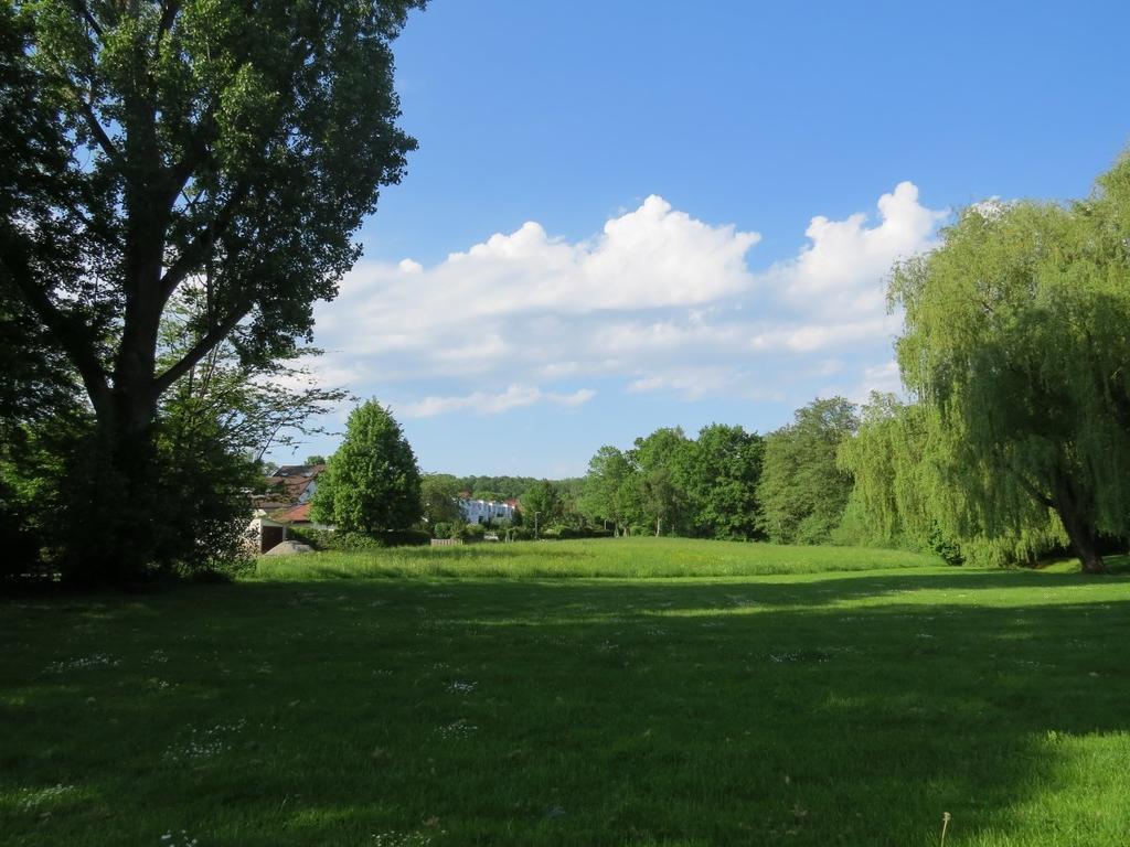 Ferienwohnung Am Barbarossasee Göppingen Pokoj fotografie